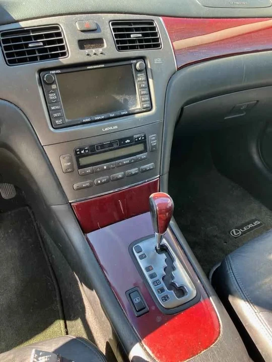 2004 Lexus ES 4th Gen - Image 6 of 8