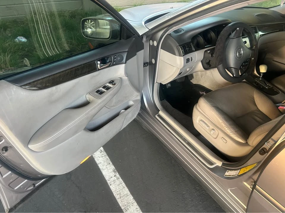 2004 Lexus ES 4th Gen - Image 7 of 8