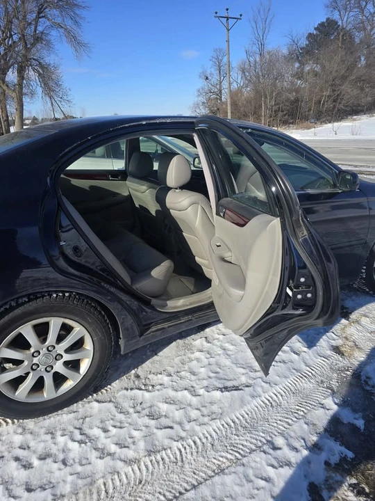 2004 Lexus ES 4th Gen - Image 6 of 13