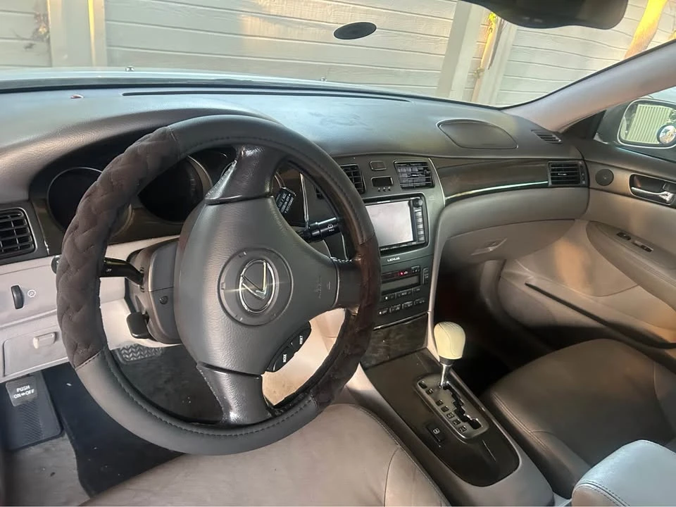 2004 Lexus ES 4th Gen - Image 5 of 8