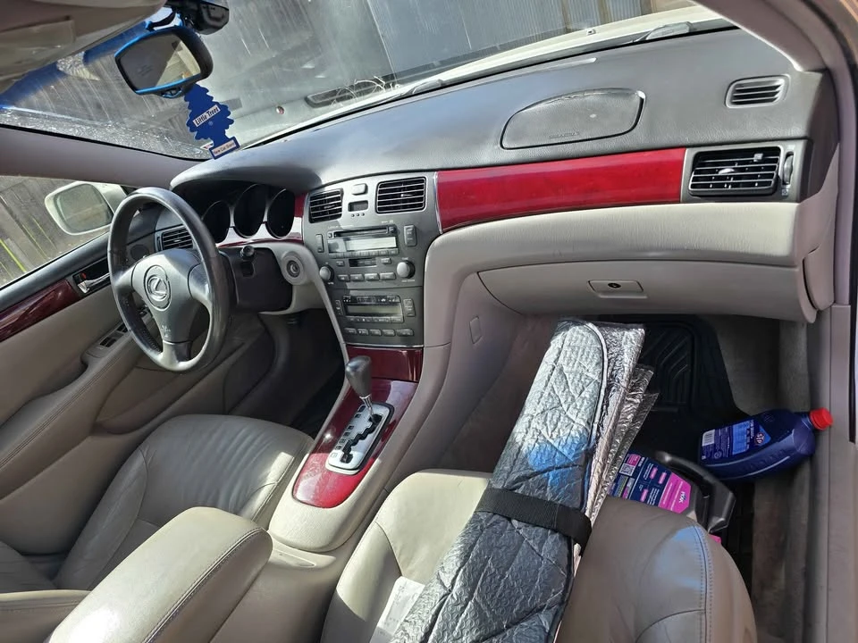 2004 Lexus ES 4th Gen - Image 12 of 12