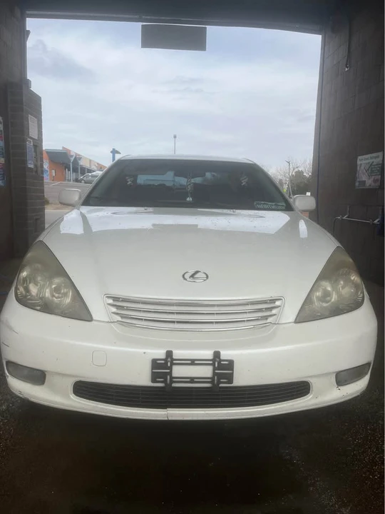 2004 Lexus ES 4th Gen - Image 2 of 5