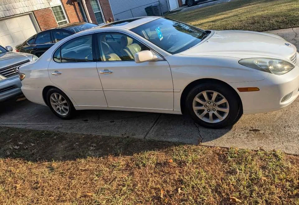 2004 Lexus ES 4th Gen - Image 6 of 9