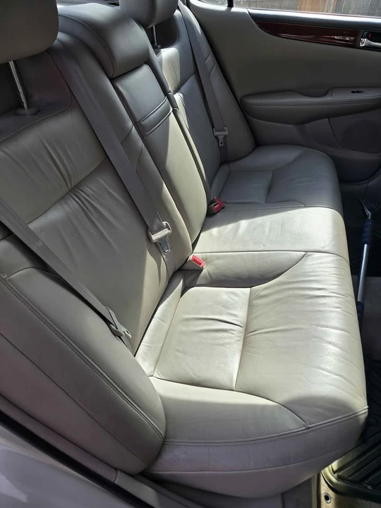 2004 Lexus ES 4th Gen - Image 9 of 12