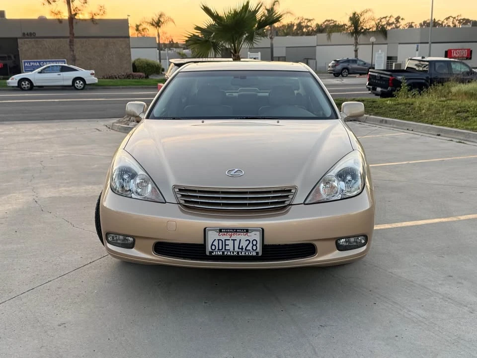 2004 Lexus ES 4th Gen - Image 3 of 19