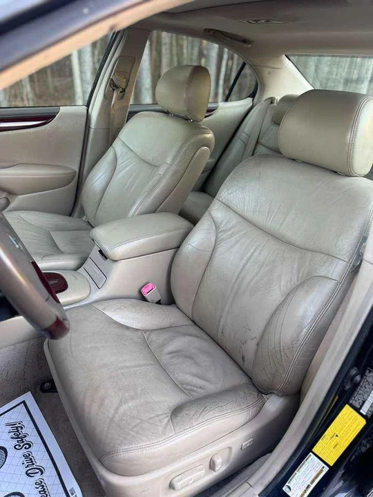 2004 Lexus ES 4th Gen - Image 13 of 18