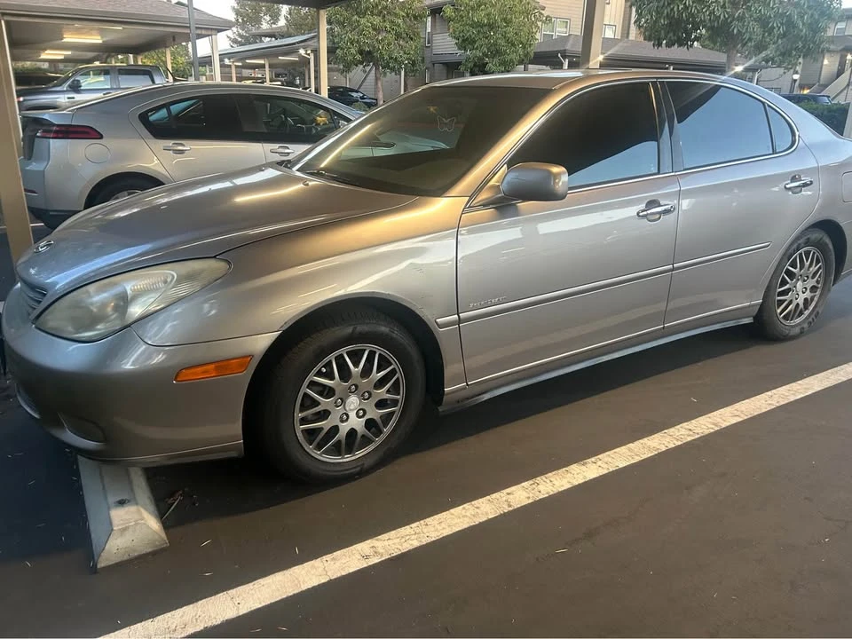 2004 Lexus ES 4th Gen - Image 2 of 8