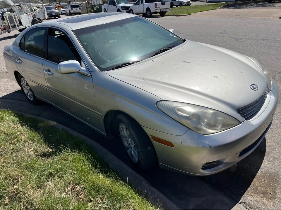 2004 Lexus ES 4th Gen - Image 2 of 7