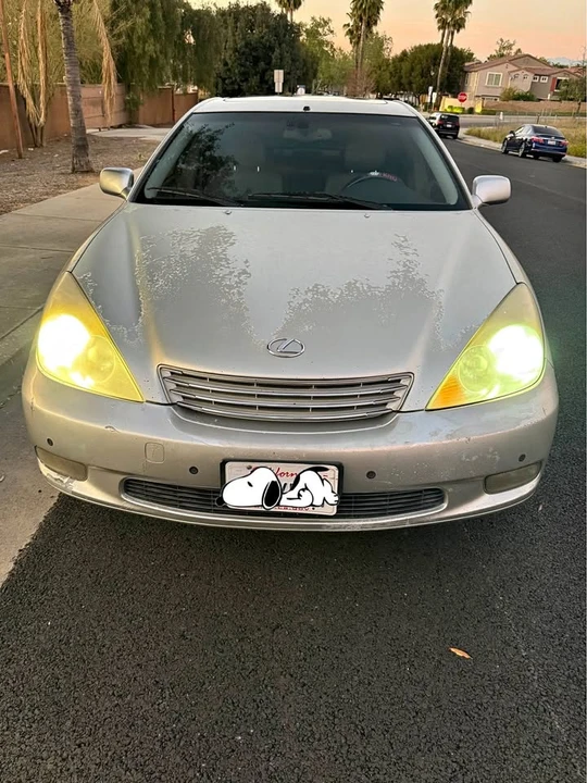 2004 Lexus ES 4th Gen - Image 2 of 15