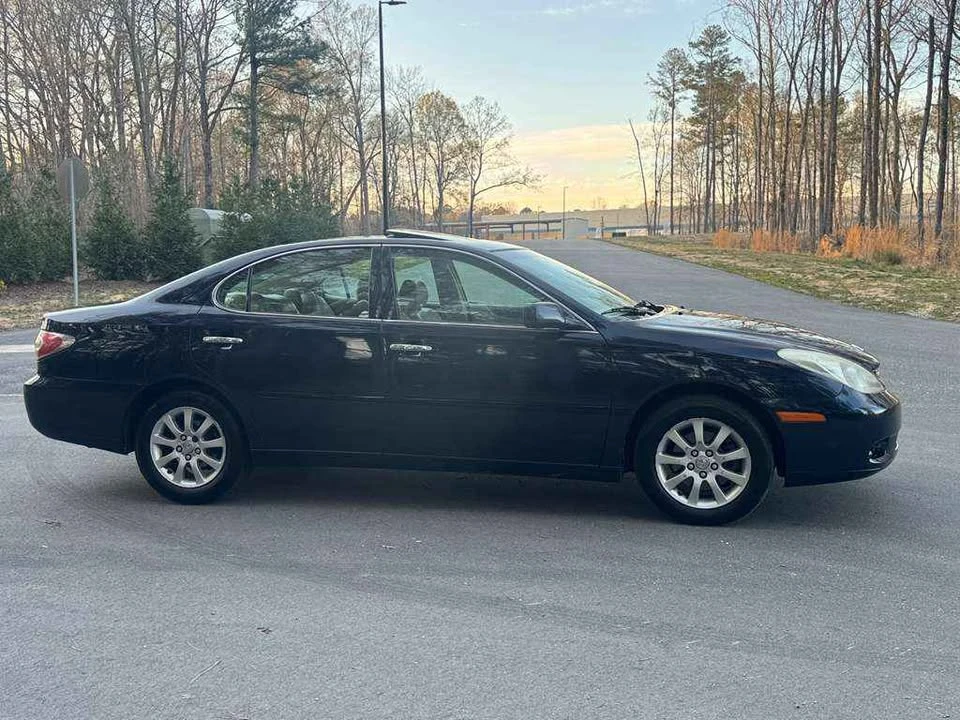 2004 Lexus ES 4th Gen - Image 8 of 18