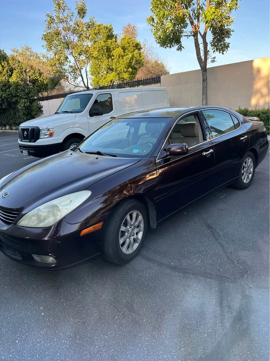 2004 Lexus ES 4th Gen - Image 2 of 6