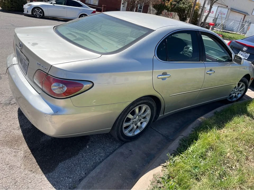 2004 Lexus ES 4th Gen - Image 4 of 7