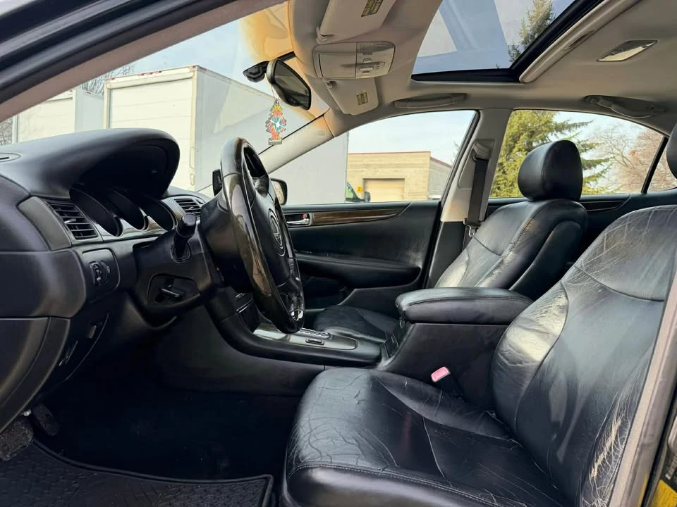 2004 Lexus ES 4th Gen - Image 2 of 11