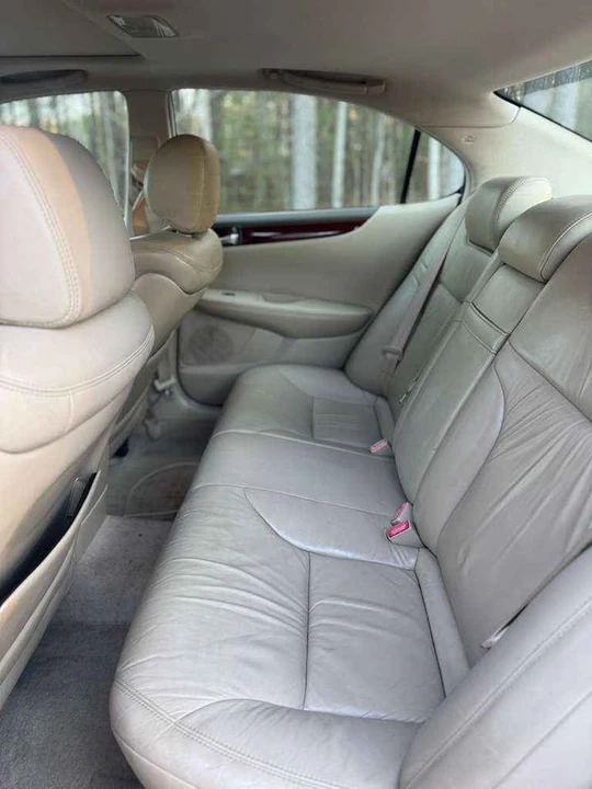 2004 Lexus ES 4th Gen - Image 17 of 18
