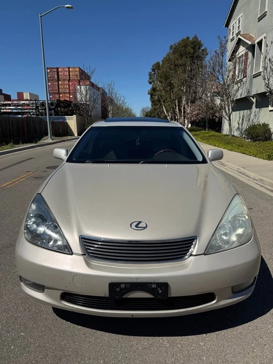 2004 Lexus ES 4th Gen - Image 5 of 10