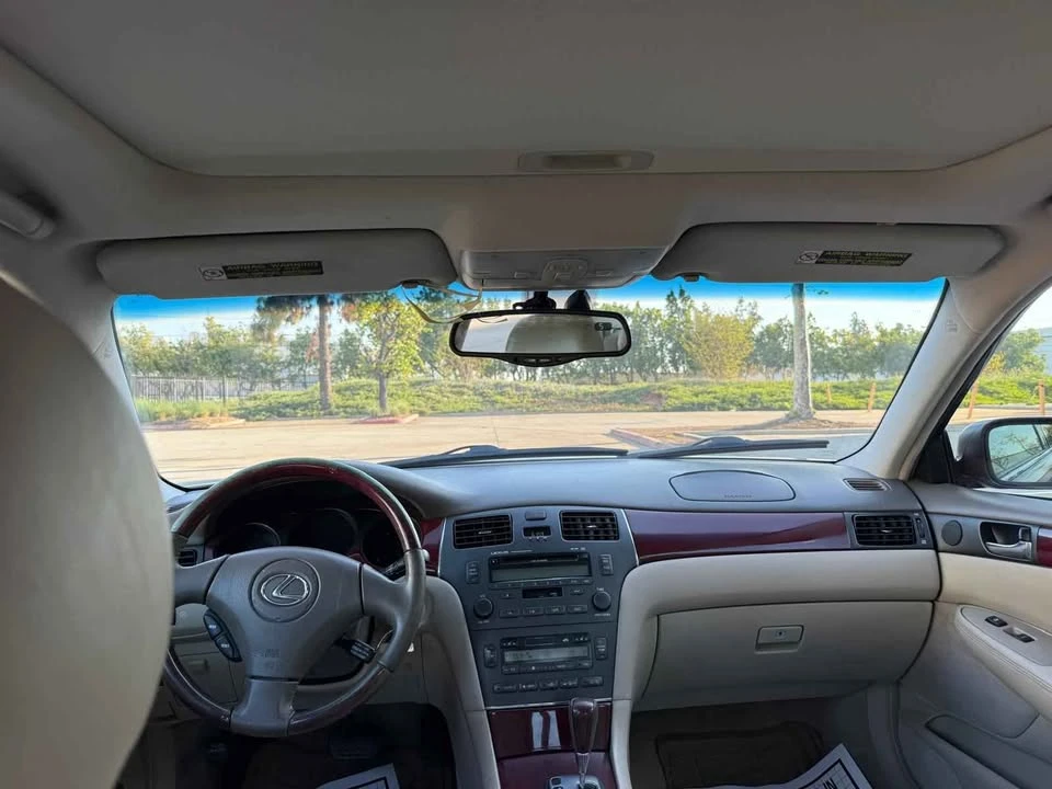 2004 Lexus ES 4th Gen - Image 19 of 19