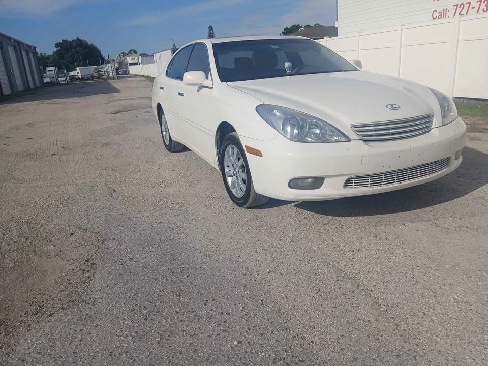 2004 Lexus ES 4th Gen - Image 2 of 10