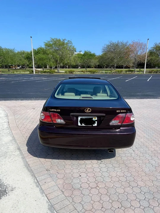 2004 Lexus ES 4th Gen - Image 6 of 12