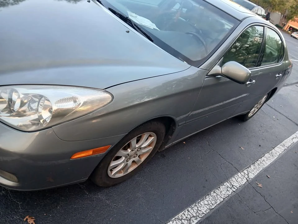 2004 Lexus ES 4th Gen - Image 19 of 20