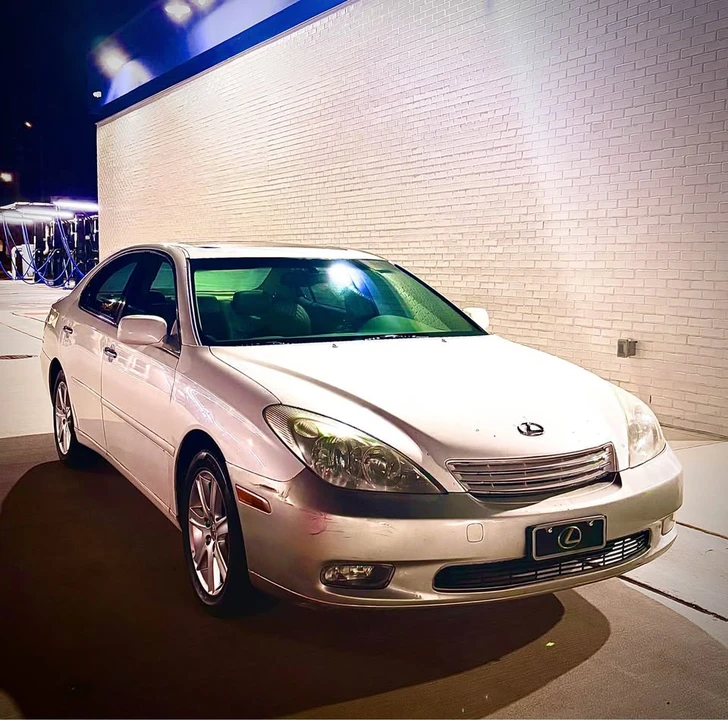 2004 Lexus ES 4th Gen - Image 2 of 4