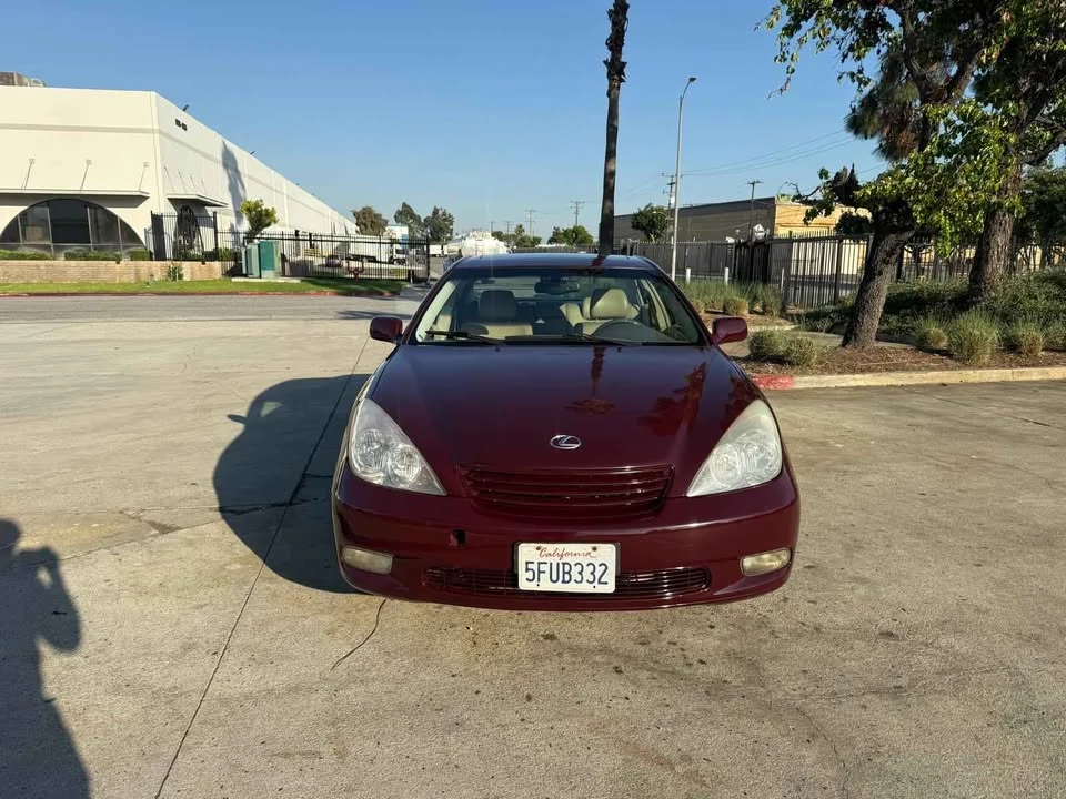 2004 Lexus ES 4th Gen - Image 3 of 19