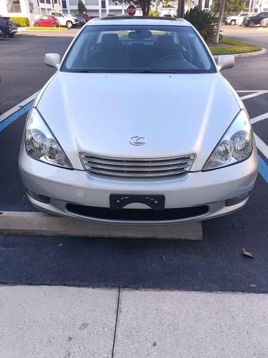 2004 Lexus ES 4th Gen - Image 4 of 16