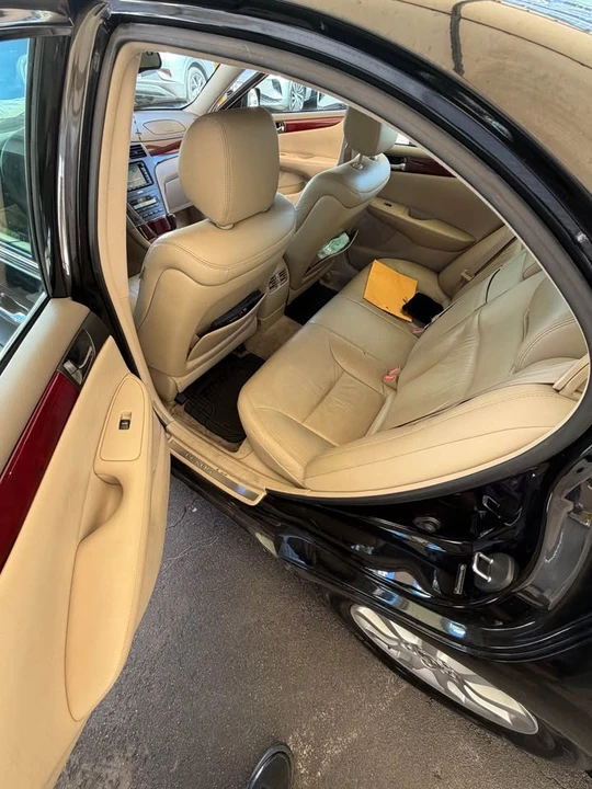 2004 Lexus ES 4th Gen - Image 13 of 16