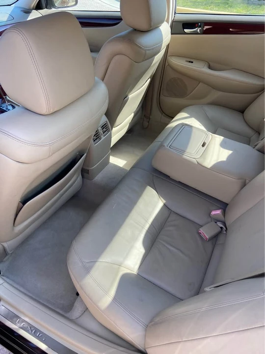 2004 Lexus ES 4th Gen - Image 9 of 12