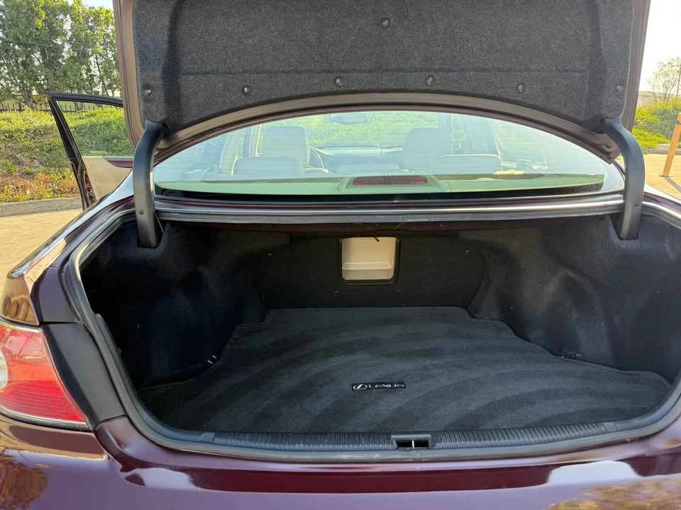 2004 Lexus ES 4th Gen - Image 9 of 19