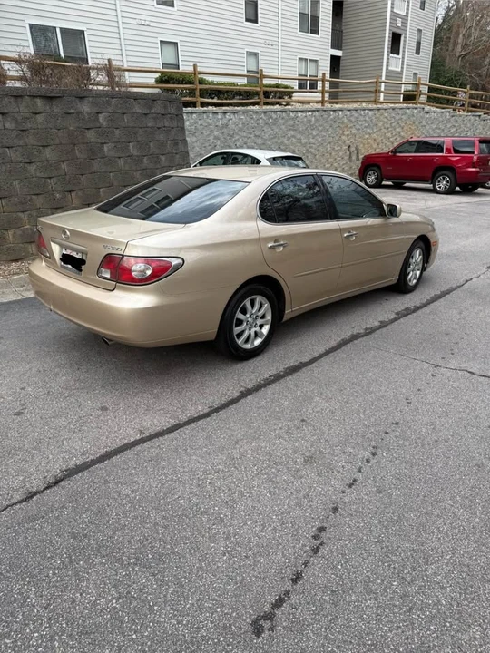 2004 Lexus ES 4th Gen - Image 4 of 13