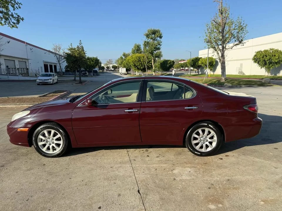 2004 Lexus ES 4th Gen - Image 5 of 19