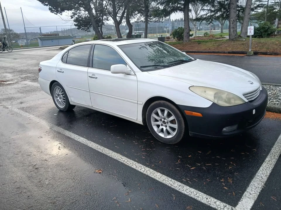 2004 Lexus ES 4th Gen - Image 3 of 3