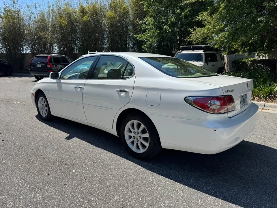 2004 Lexus ES 4th Gen - Image 3 of 14