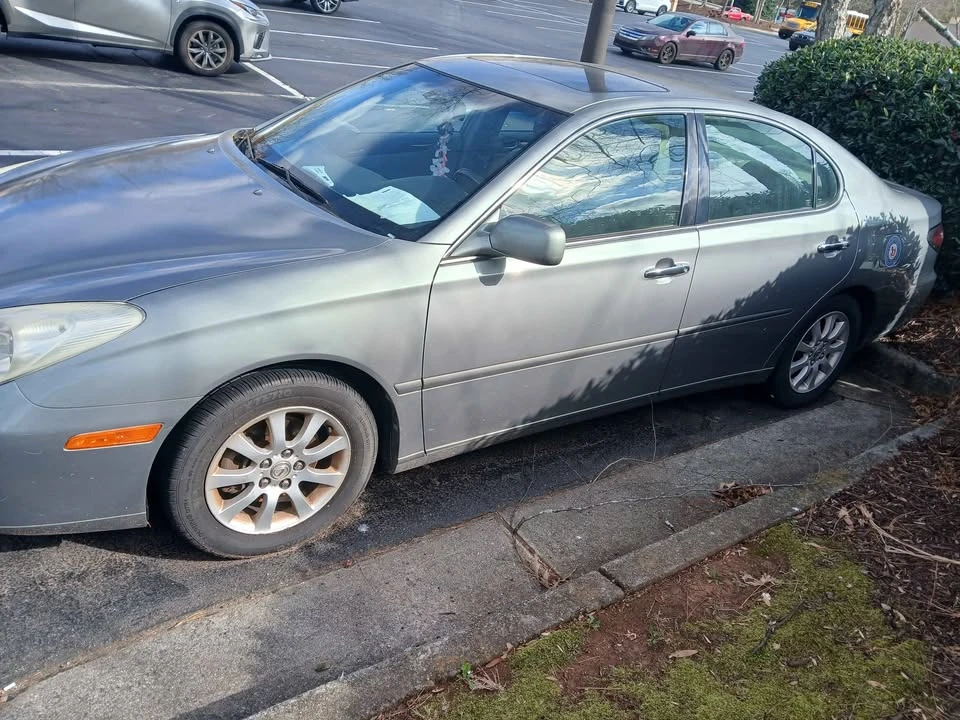 2004 Lexus ES 4th Gen - Image 3 of 20