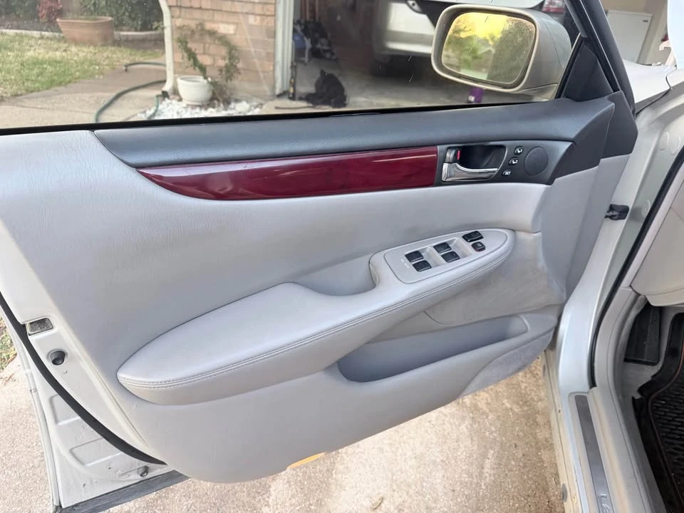 2004 Lexus ES 4th Gen - Image 3 of 6