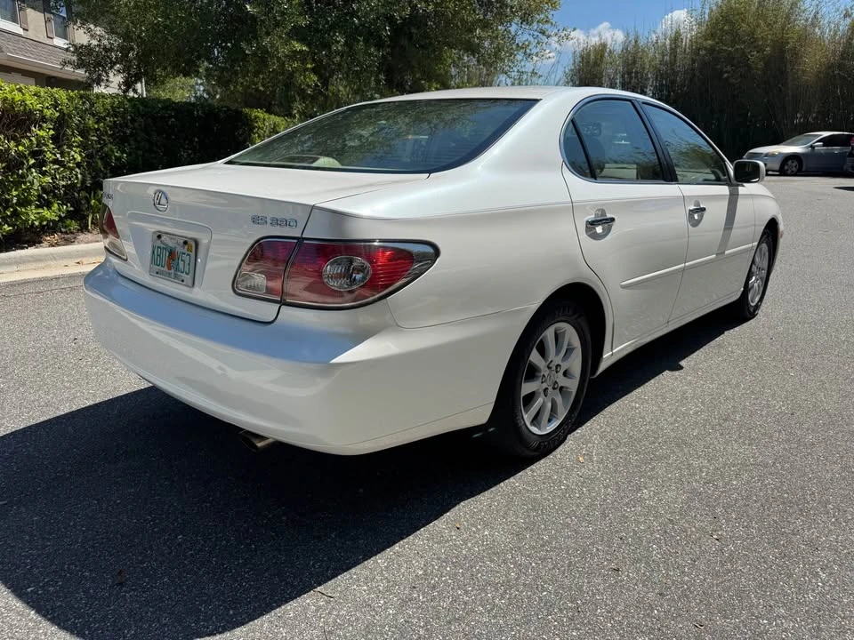 2004 Lexus ES 4th Gen - Image 5 of 14
