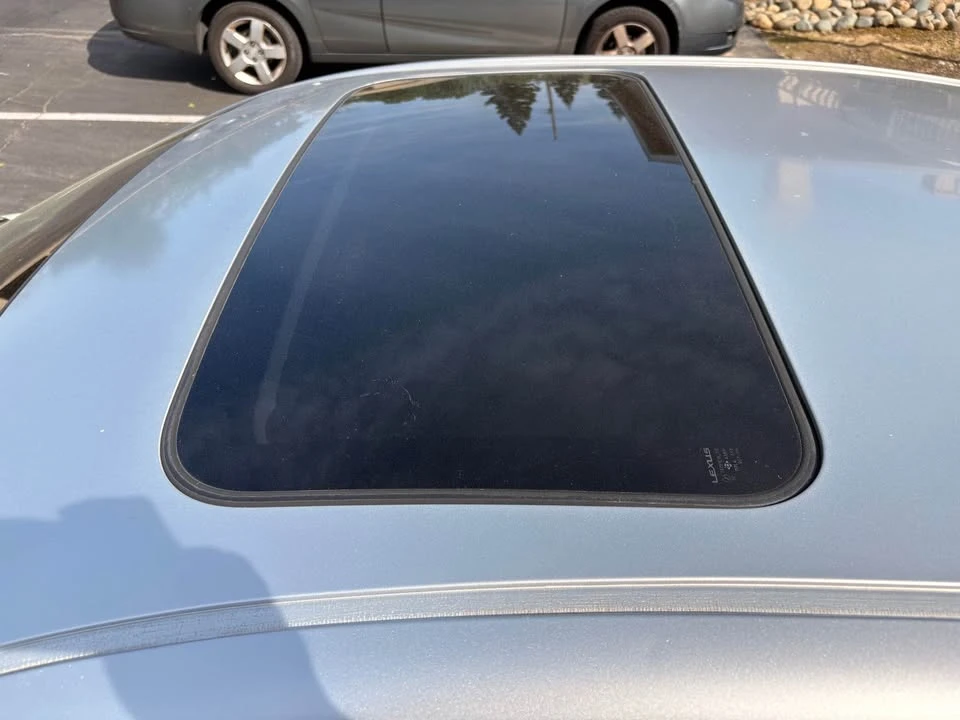 2004 Lexus ES 4th Gen - Image 5 of 11
