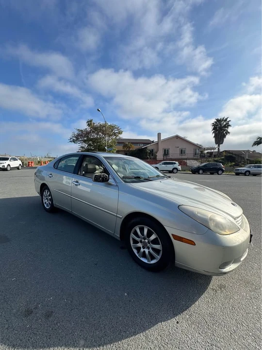 2004 Lexus ES 4th Gen - Image 5 of 16