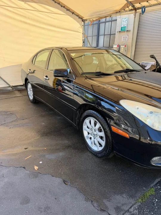 2004 Lexus ES 4th Gen - Image 15 of 16