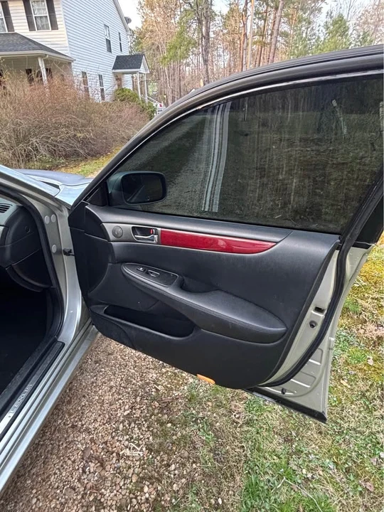 2004 Lexus ES 4th Gen - Image 13 of 18