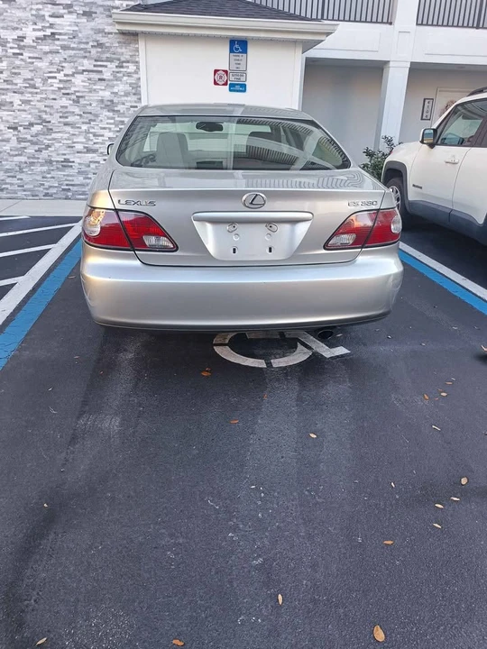 2004 Lexus ES 4th Gen - Image 3 of 16