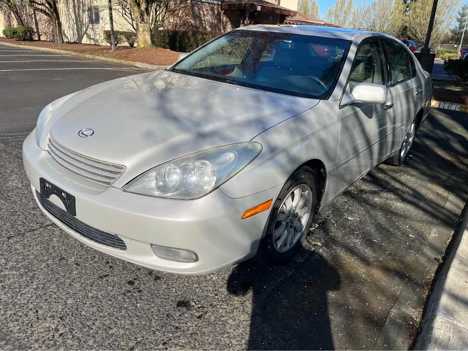 2004 Lexus ES 4th Gen - Image 2 of 9