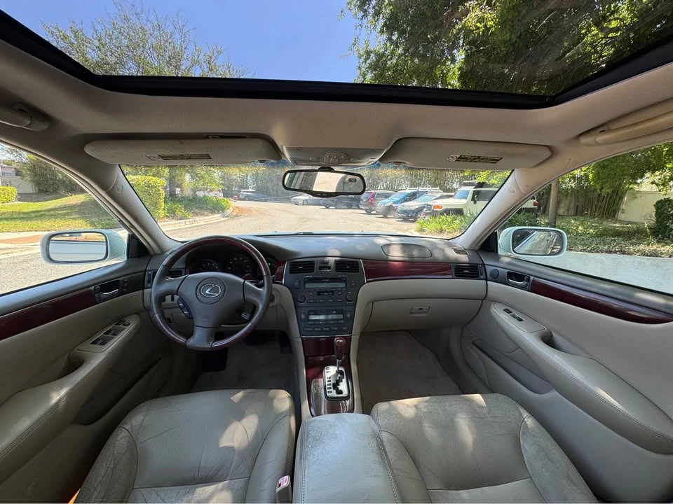 2004 Lexus ES 4th Gen - Image 11 of 14