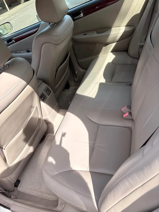 2004 Lexus ES 4th Gen - Image 9 of 11