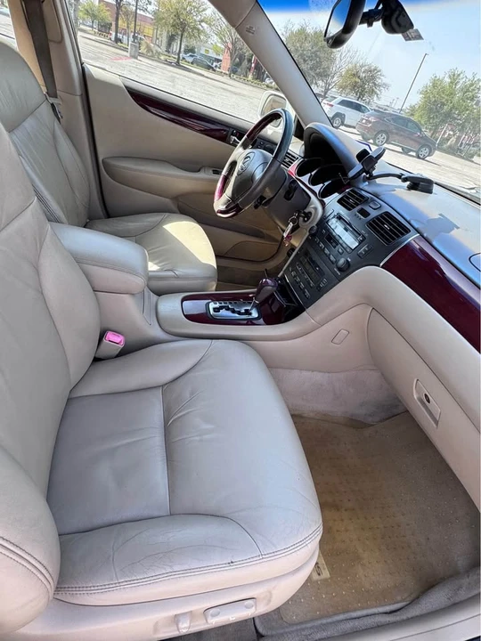 2004 Lexus ES 4th Gen - Image 10 of 10