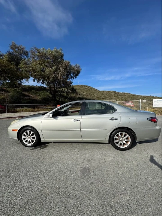 2004 Lexus ES 4th Gen - Image 16 of 16