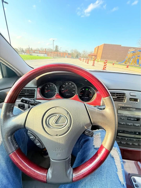 2004 Lexus ES 4th Gen - Image 14 of 15