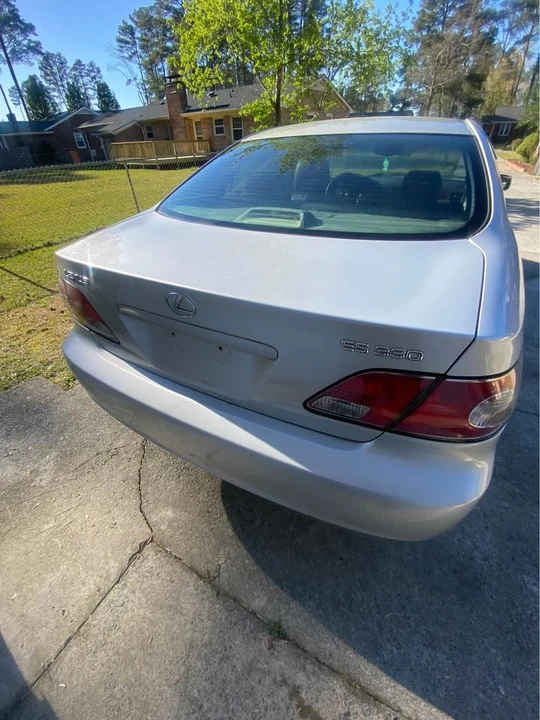 2004 Lexus ES 4th Gen - Image 3 of 7