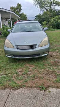 2004 Lexus ES 330 Sedan