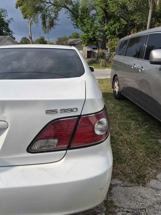 2004 Lexus ES 4th Gen - Image 2 of 10